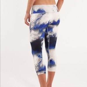 Lululemon crop pants
